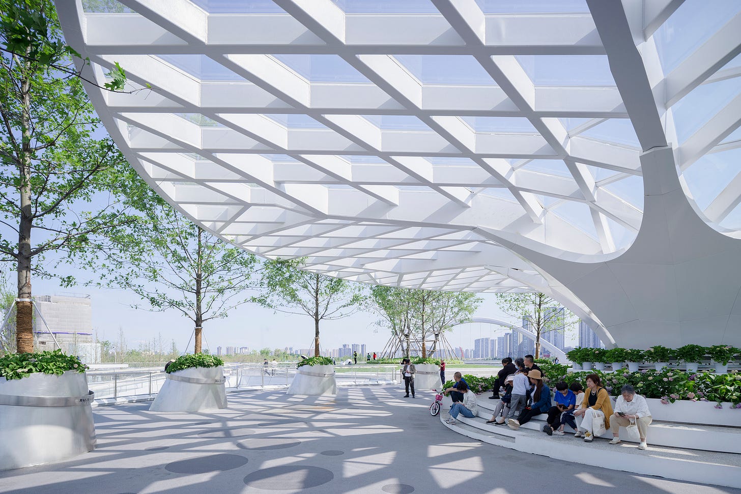 Chengdu Jiaozi Pedestrian Bridge / China Southwest Architectural Design and Research Institute - Interior Photography, Cityscape