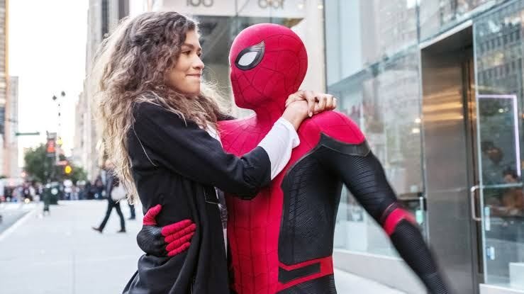 A wild weekend of Spider-Man, Chris Noth, Jeff Garlin, and a COVID-impacted SNL. A wild weekend of Spider-Man, Chris Noth, Jeff Garlin, and a COVID-impacted SNL.