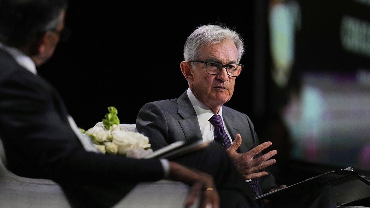 トランプとパウエルの関係は完全に決裂した。 - by Ray Wang