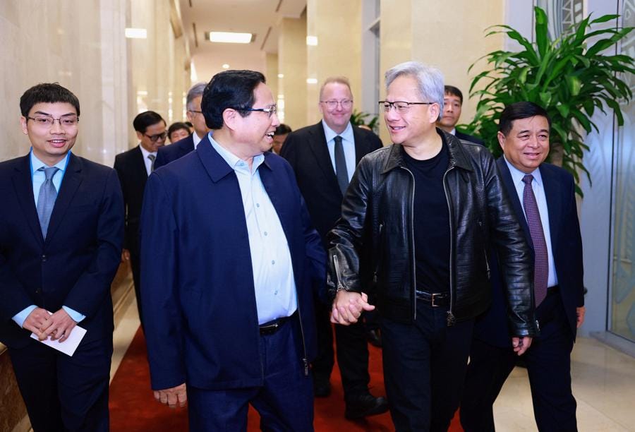 Thủ tướng Phạm Minh Chính trao đổi thân mật với ông Jensen Huang, Chủ tịch Nvidia. Thủ tướng Phạm Minh Chính trao đổi thân mật với ông Jensen Huang, Chủ tịch Nvidia.
