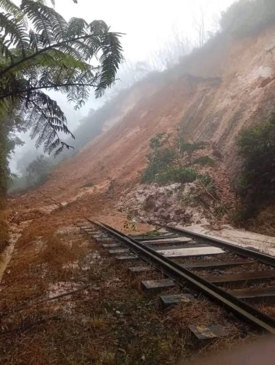 Cyclone Ditwah caused widespread damage to the railway line connecting Ella with Kandy and Colombo.