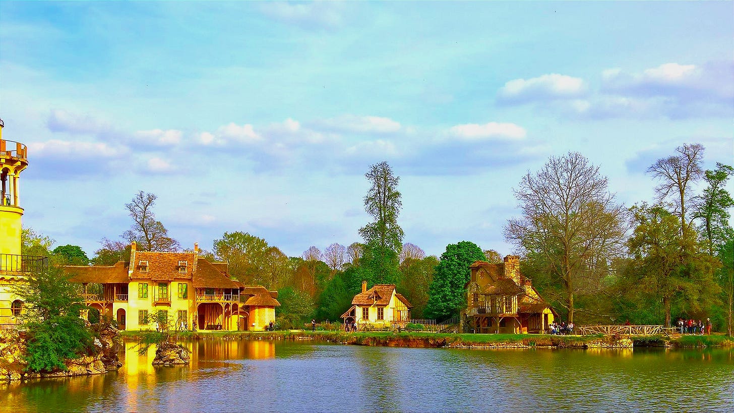 The Creatrix Experience Podcast ©2024 Elizabeth des Roches 