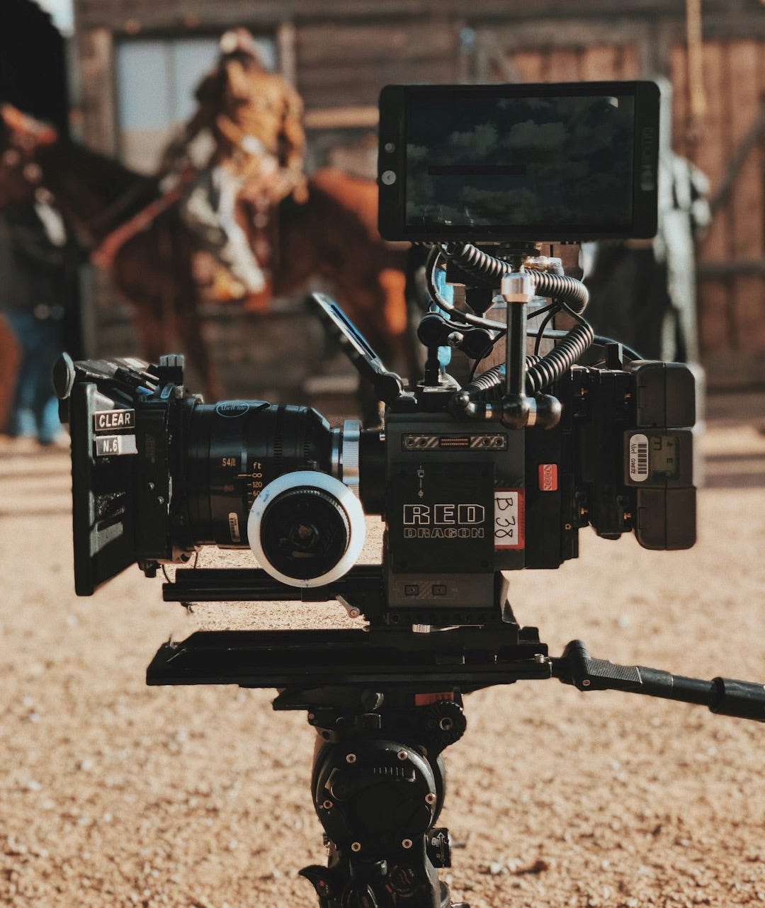 shallow focus photography of black DSLR camera