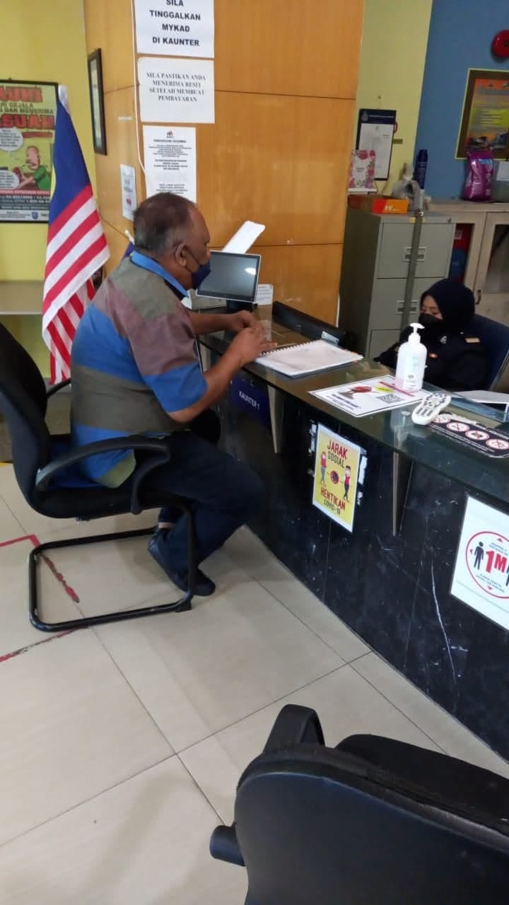 No description available.