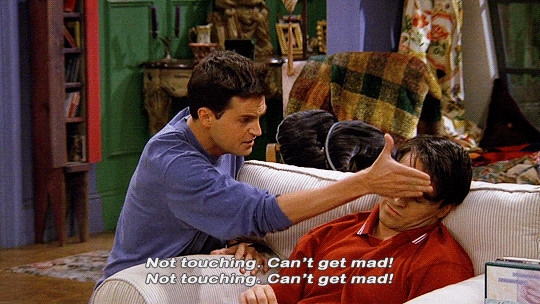 The Houses as “Friends” Gifs – @hogwartswelcomesyou on Tumblr The Houses as “Friends” Gifs – @hogwartswelcomesyou on Tumblr