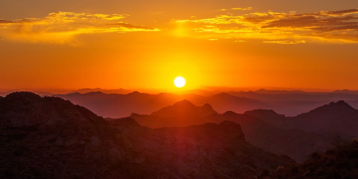 A Hypnotist Rants about How to Wake Up the Masses