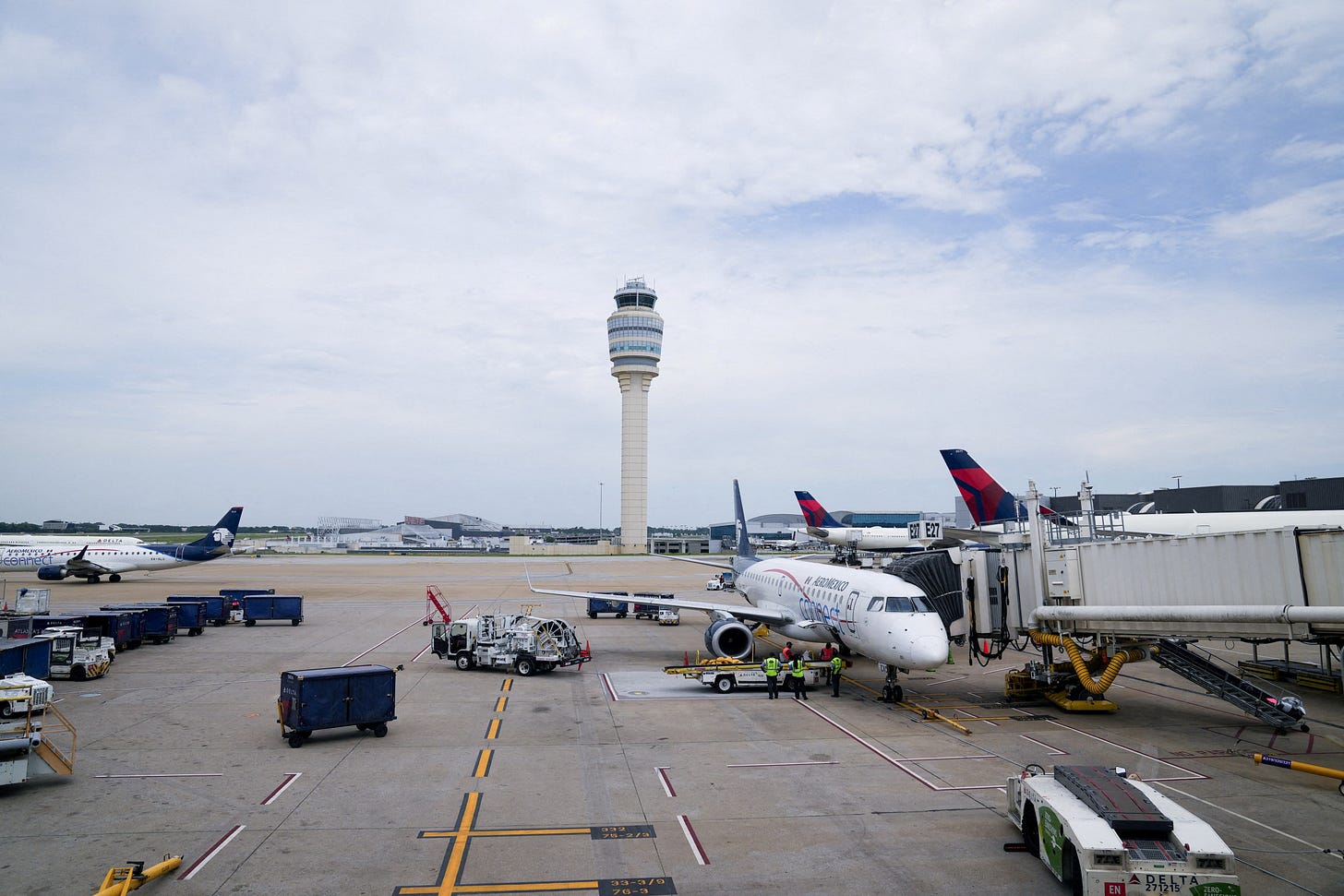 Air traffic control tower is seen at Hartsfield-Jackson Atlanta International Airport Air traffic control tower is seen at Hartsfield-Jackson Atlanta International Airport