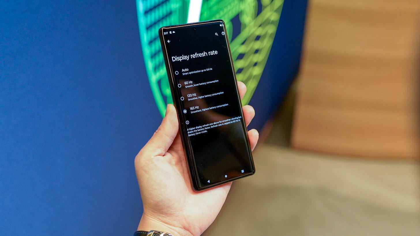 Moto Edge+ showing 165Hz display refresh rate option in software on-screen Moto Edge+ showing 165Hz display refresh rate option in software on-screen