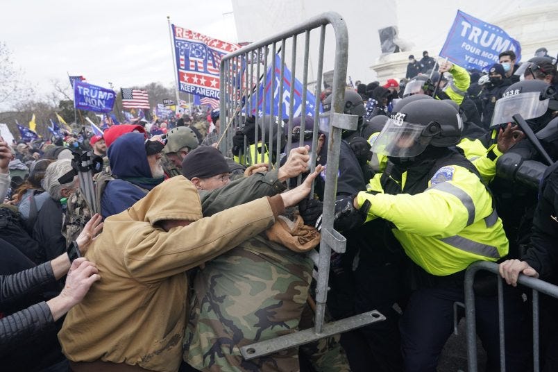WASHINGTON, DC - JANUARY 06: Protesters gather on the second day of pro-Trump events fueled by President Donald Trump's continued claims of election fraud in an to overturn the results before Congress finalizes them in a joint session of the 117th Congress on Wednesday, Jan. 6, 2021 in Washington, DC. (Kent Nishimura / Los Angeles Times) WASHINGTON, DC - JANUARY 06: Protesters gather on the second day of pro-Trump events fueled by President Donald Trump's continued claims of election fraud in an to overturn the results before Congress finalizes them in a joint session of the 117th Congress on Wednesday, Jan. 6, 2021 in Washington, DC. (Kent Nishimura / Los Angeles Times)