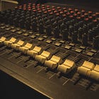10 tracks – Mackie Mixers