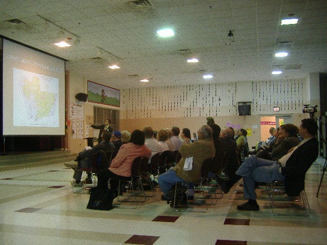 A near-capacity throng came out to Westside Intermediate School to hear talk about growth. A near-capacity throng came out to Westside Intermediate School to hear talk about growth.