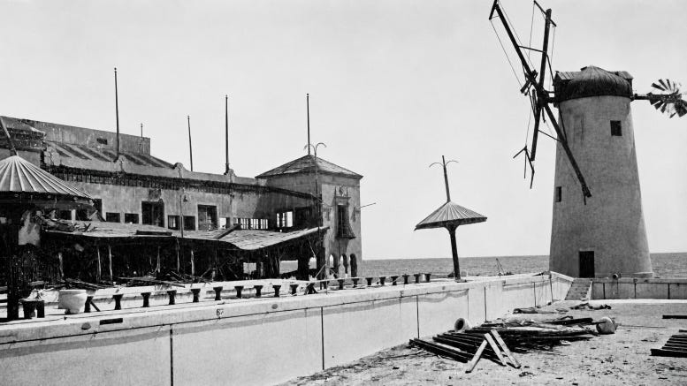 The Roman Pool on Miami Beach in the aftermath of the 1926 Hurricane. The Roman Pool on Miami Beach in the aftermath of the 1926 Hurricane.