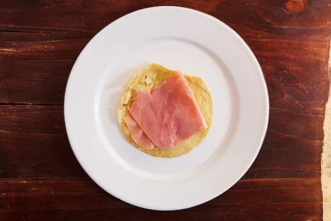 Slice of ham on corn tortilla