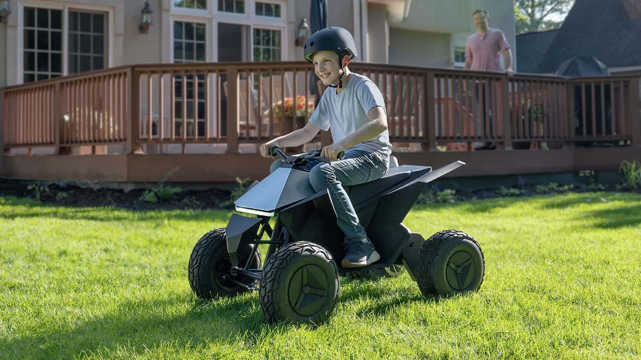 Tesla Cyberquad for Kids (European version)