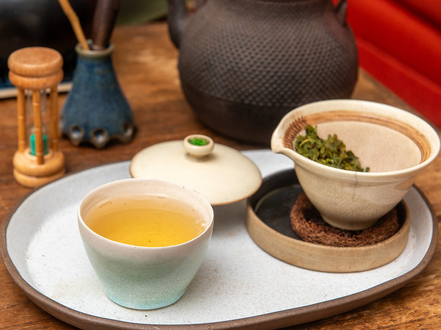 ID: Brewed lung phin green tea