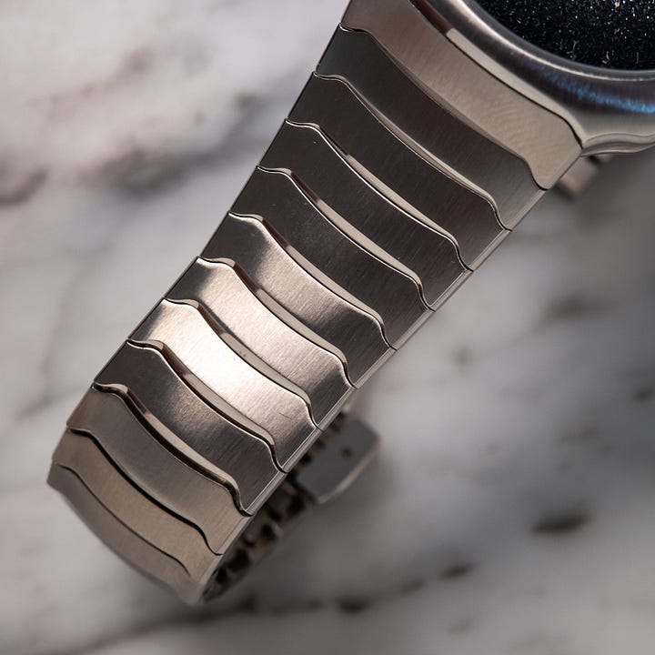 H Moser Streamliner 34 bracelet