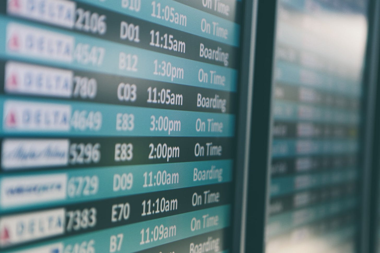 Airport departures timetable Airport departures timetable