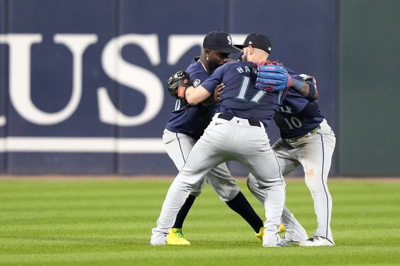 Mariners face lineup decisions with Randy Arozarena, Justin Turner on board  | The Seattle Times