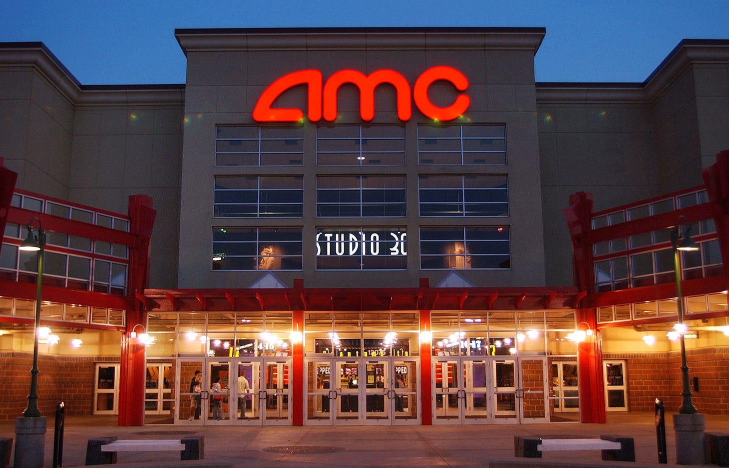 Las acciones “meme”: el repunte de las acciones GME y AMC en la bolsa -  Ventura Vertical District