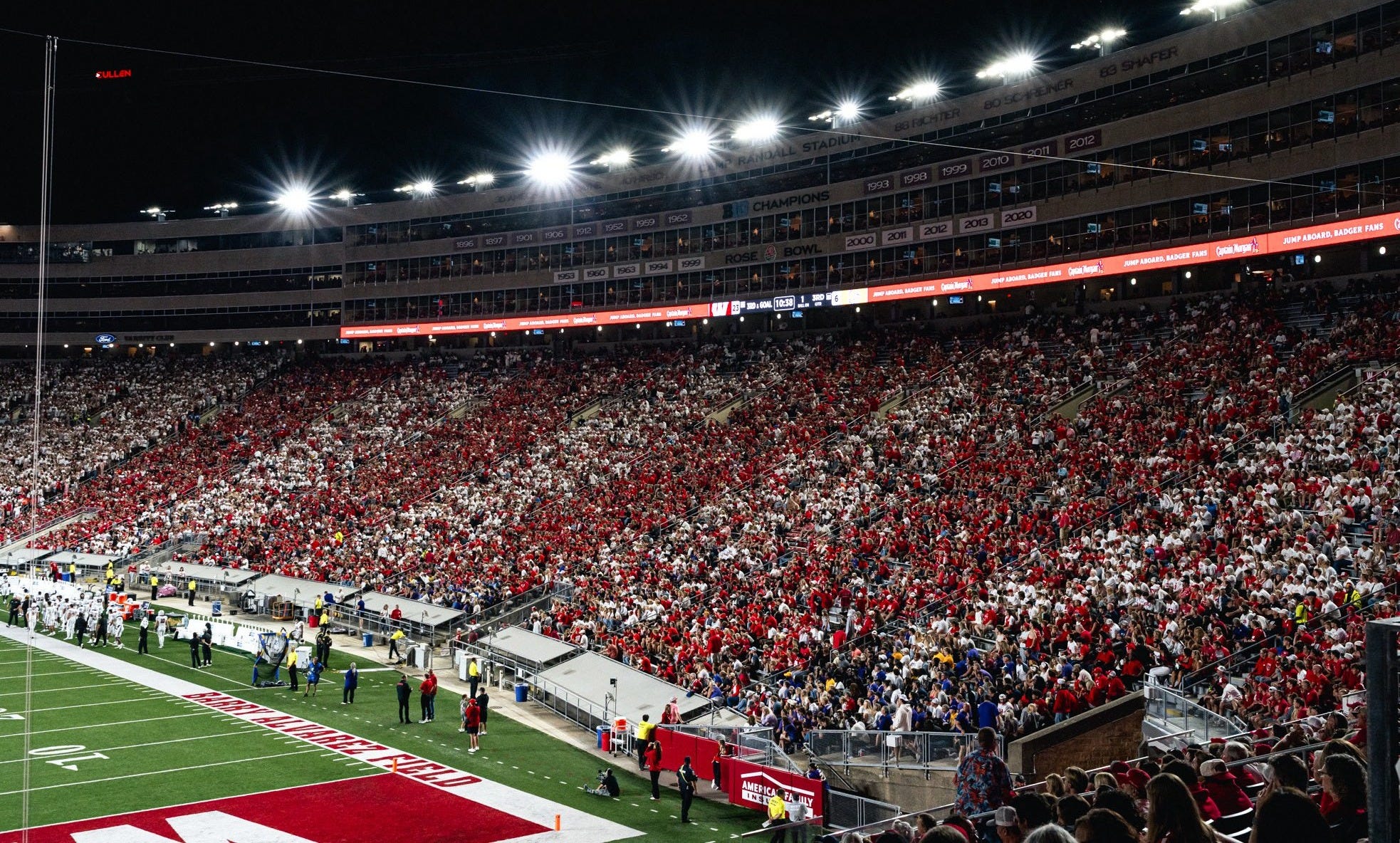 Wisconsin athletics hires Georgia administrator Derek Hammock as CFO