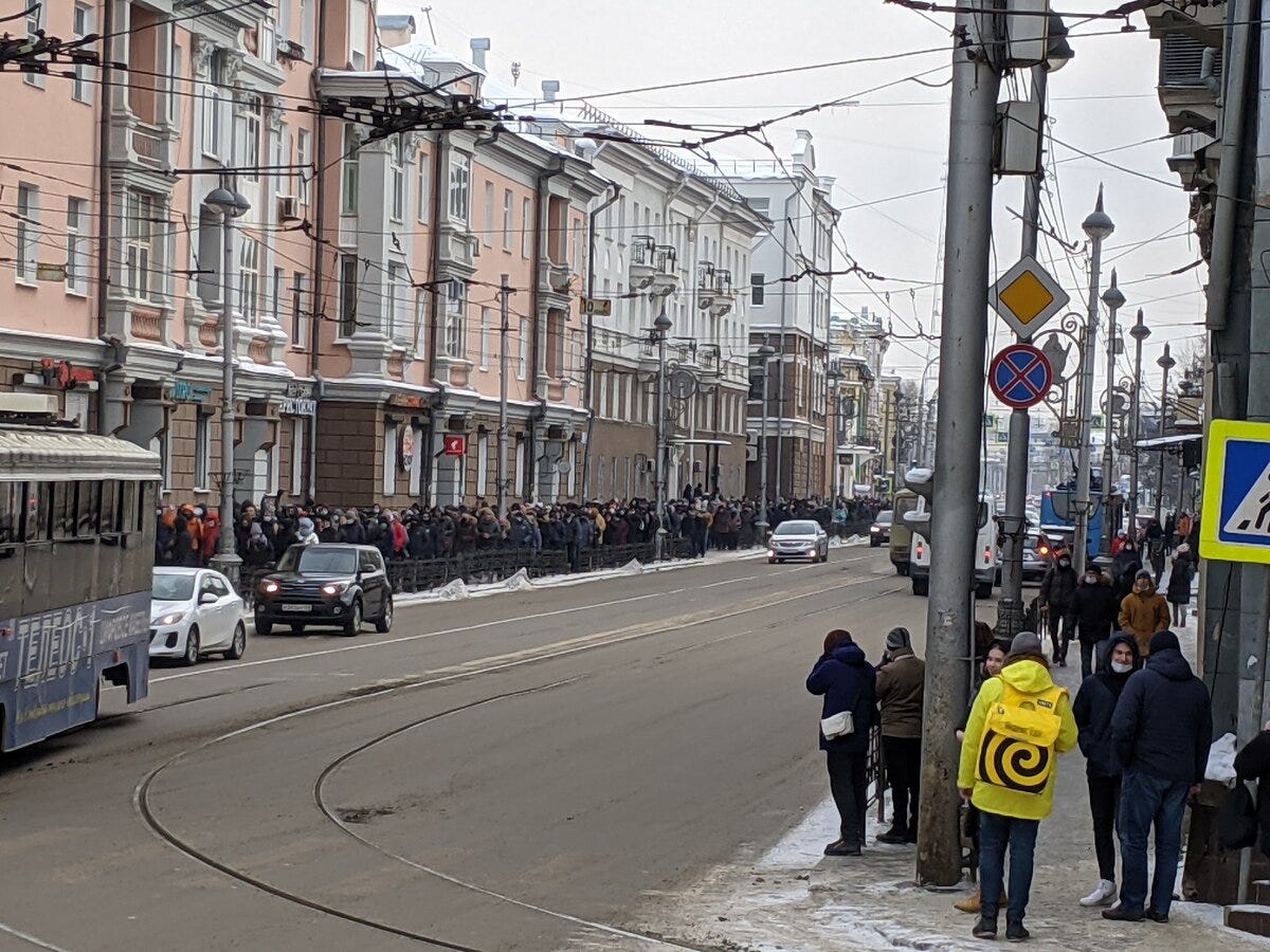 Три-два-раз, Путин — пид@ас! Репортаж с митинга Навального в Иркутске