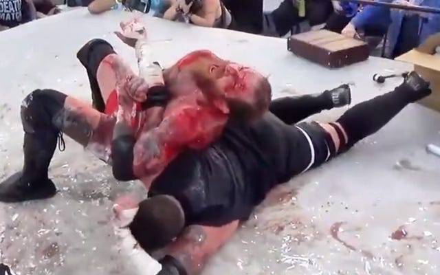 [Screenshot: Dred in armbar submission from Nixon]