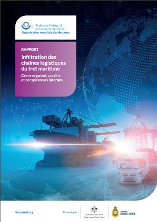 La couverture du rapport, représentant un bateau cargo face à la planète Terre