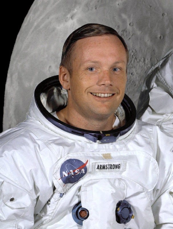 Archivo:Neil Armstrong in suit.jpg - Wikipedia, la ...