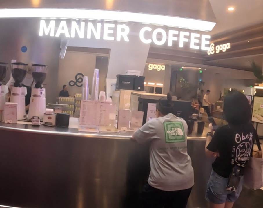 A person standing at a counter

AI-generated content may be incorrect.