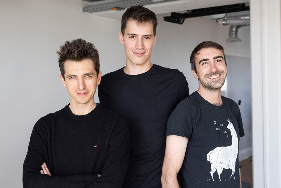 La start-up française Mistral AI lève 105 millions d'euros pour développer  des modèles d'