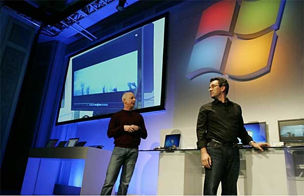 The author and Mike Angiulo on stage with a whole bunch of devices. The author and Mike Angiulo on stage with a whole bunch of devices.
