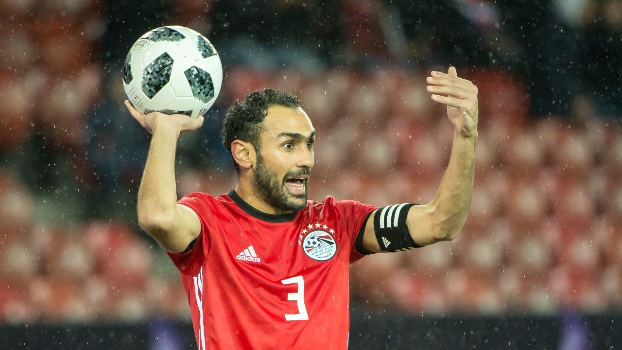 After 10 years in England, Elmohamady wants to end his career in the  Premier league - EgyptToday