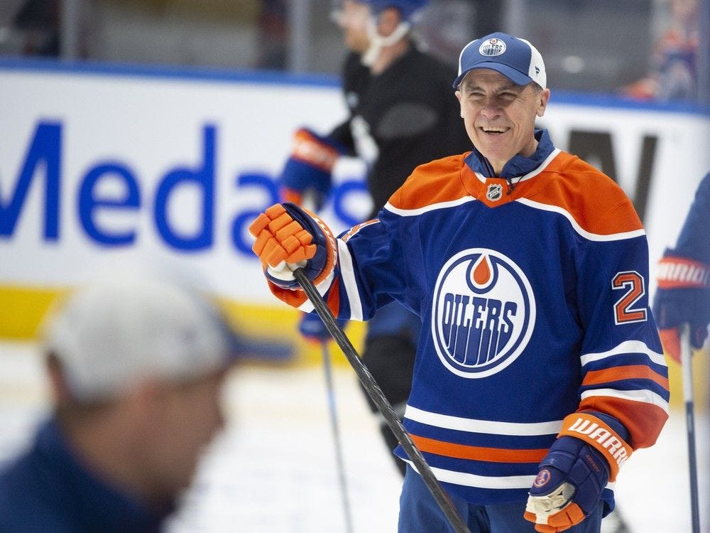 Prime Minister Carney joins Edmonton Oilers on ice in morning skate | Edmonton Journal Prime Minister Carney joins Edmonton Oilers on ice in morning skate | Edmonton Journal