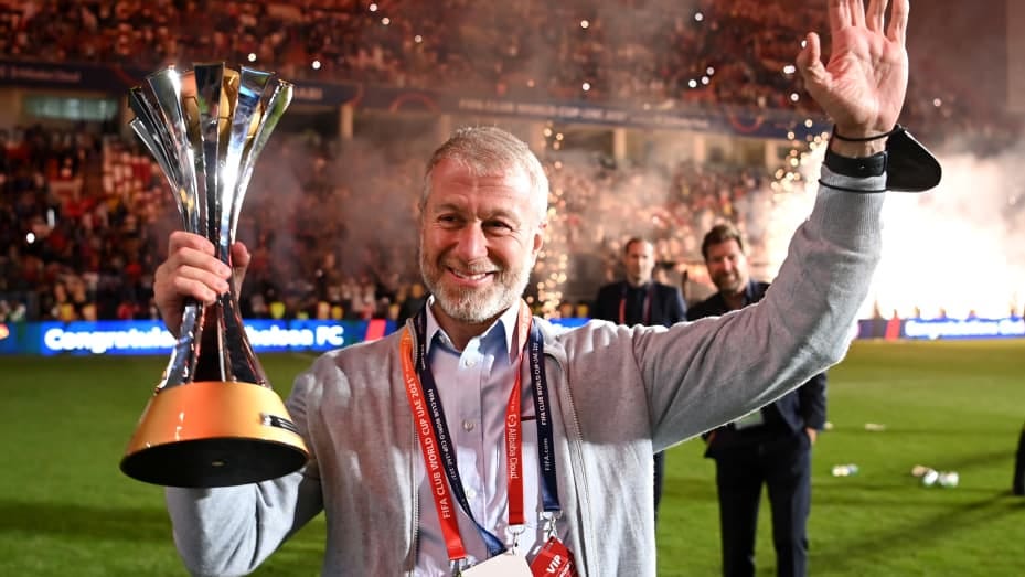 Roman Abramovich hands Chelsea &amp;#39;stewardship&amp;#39; to club&amp;#39;s charity trust