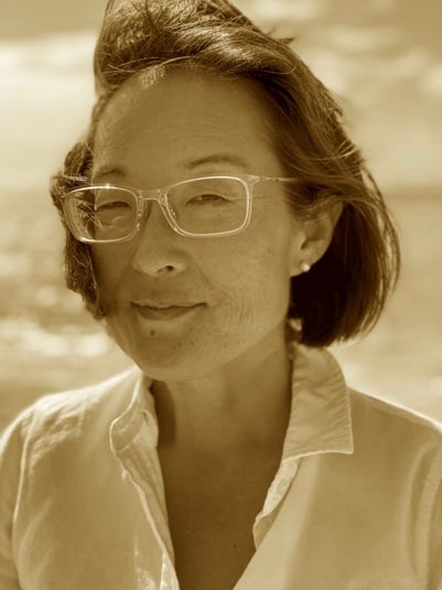 A person wearing glasses

Description automatically generated with medium confidence