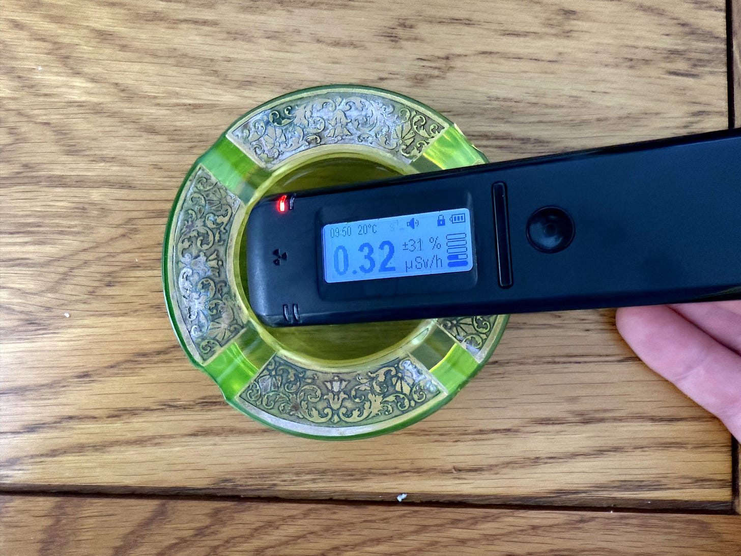 Uranium Glass ashtray registering 2x higher than background radiation