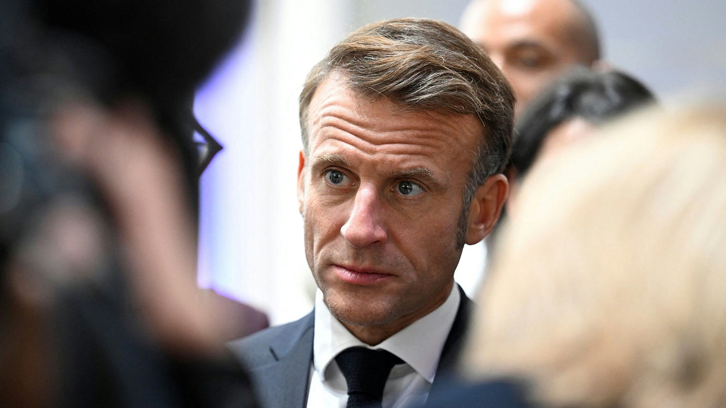 Nach dem Rücktritt des Premierministers wächst der Druck auf Präsident Macron. | Heute.at Nach dem Rücktritt des Premierministers wächst der Druck auf Präsident Macron. | Heute.at