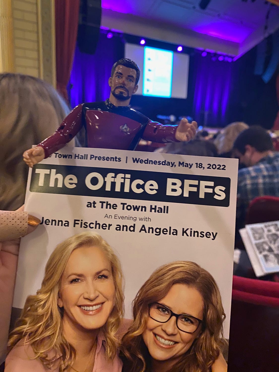 Little Riker seeing The Office BFFs live