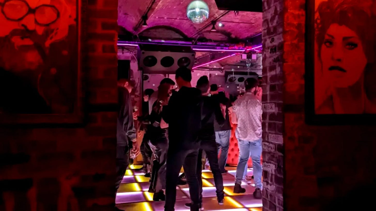 Juicy Hang: Ciao Ciao Disco