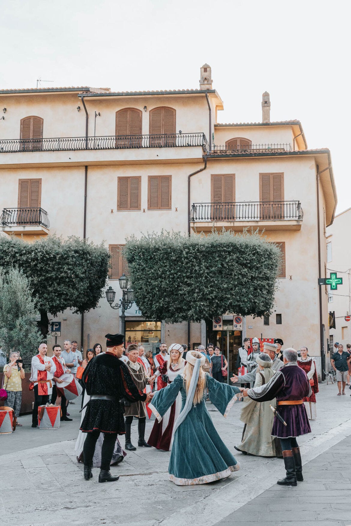 August in southern Tuscany is alive with local festivals and traditions, offering a truly immersive cultural experience. 