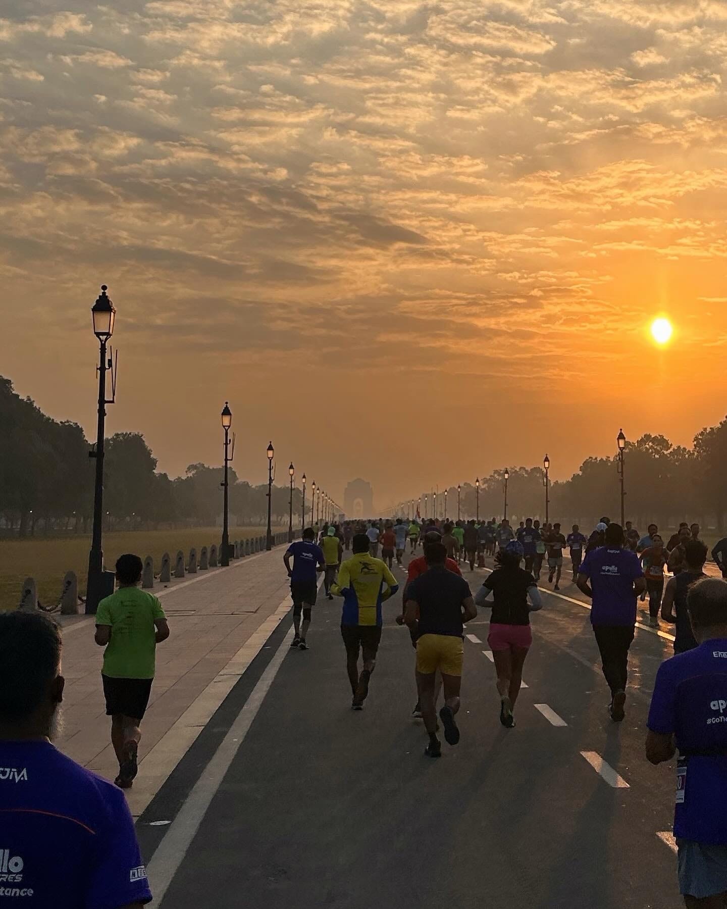 india gate running
