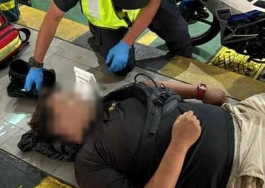 Motorcyclist en route to Singapore collapses and dies at Johor checkpoint Motorcyclist en route to Singapore collapses and dies at Johor checkpoint