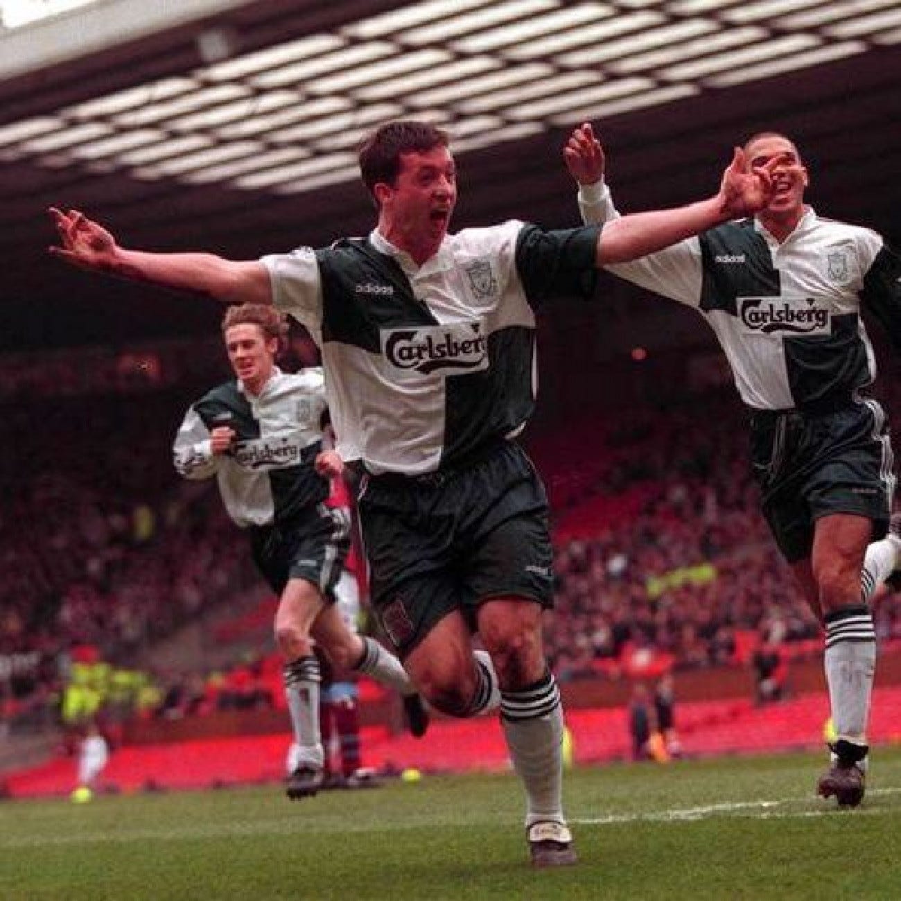 Camisola retro Liverpool FC 1995-96 Away | Retrofootball® Camisola retro Liverpool FC 1995-96 Away | Retrofootball®