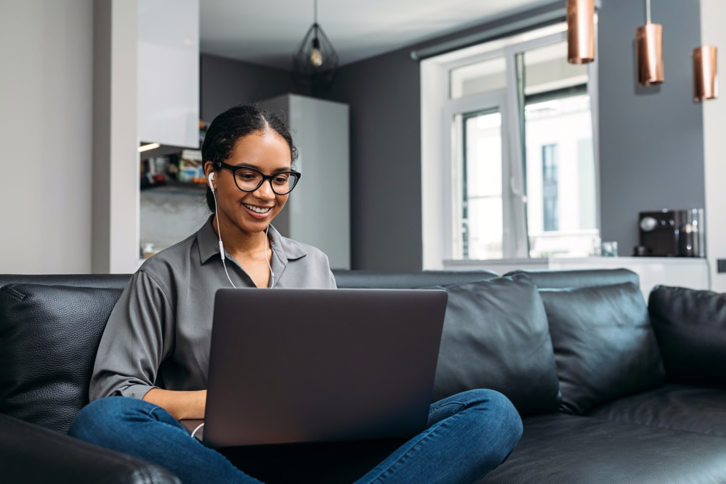What Does the World of Remote Work Mean for Today&#39;s Graduates?