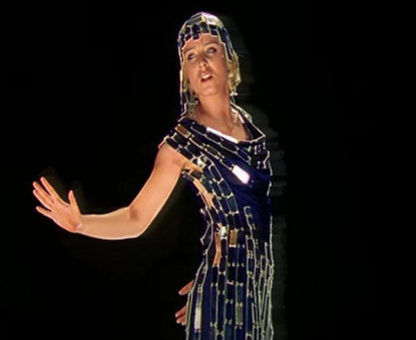 Róisín, Mark Boris i Todd. Historia i fenomen "Sing It Back" - muno.pl