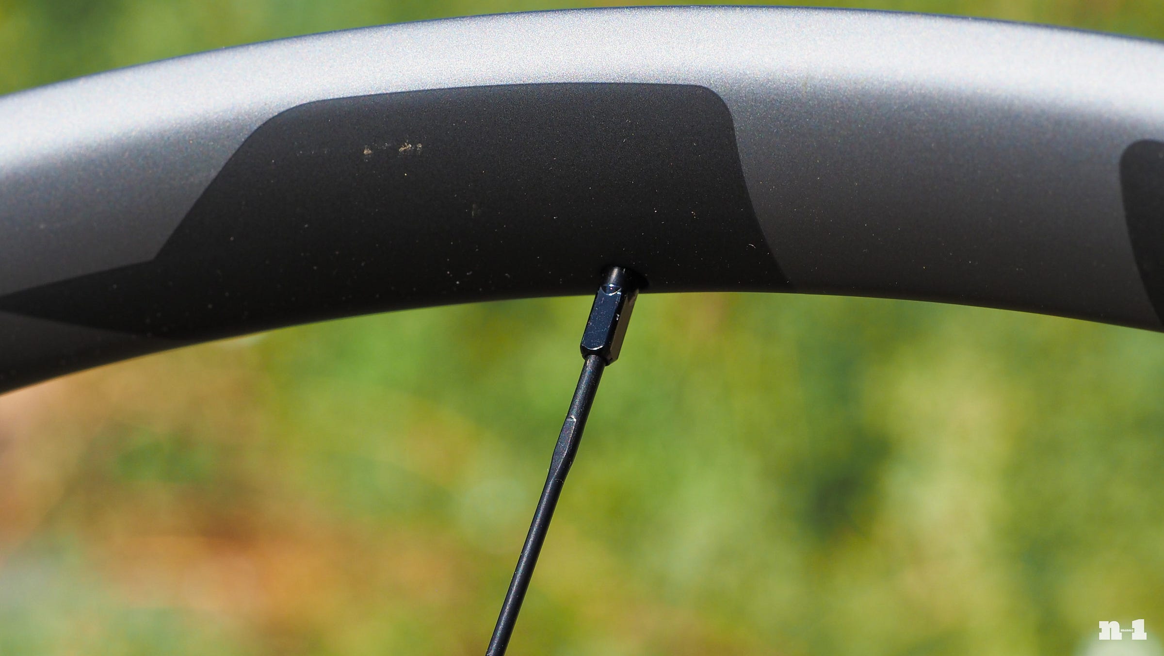 Shimano XTR WH-M9200 wheelset spokes