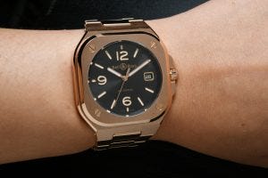 Bell & Ross BR-05 Rose Gold wrist shot Bell & Ross BR-05 Rose Gold wrist shot