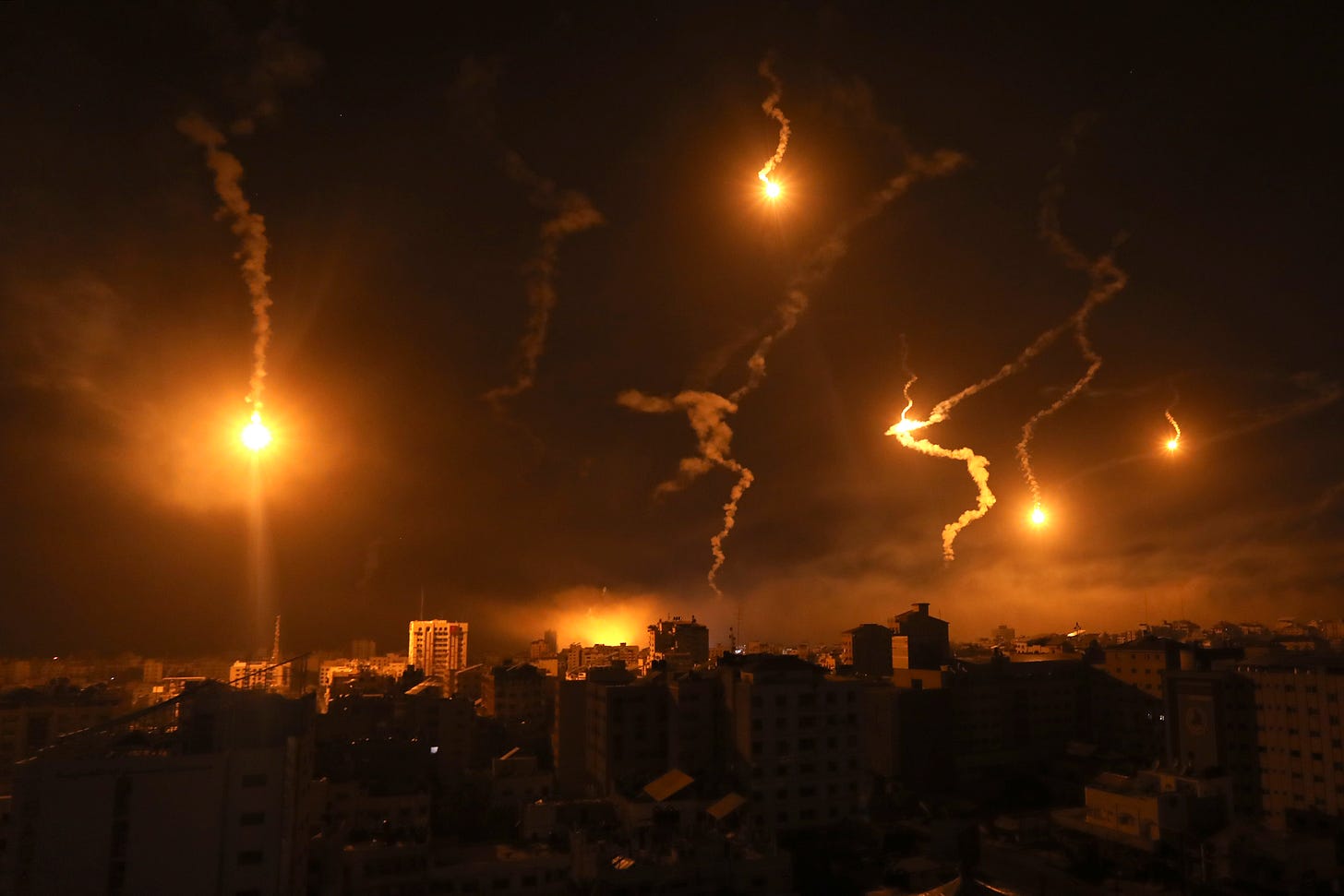 Israeli forces cut off north Gaza to isolate Hamas as advance on ...