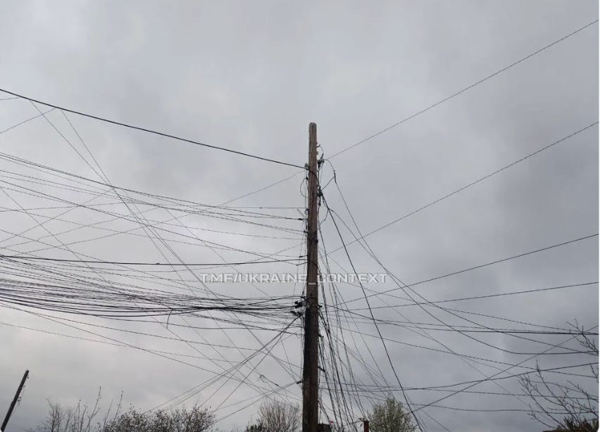 TelegraphPole_InternetCables.png