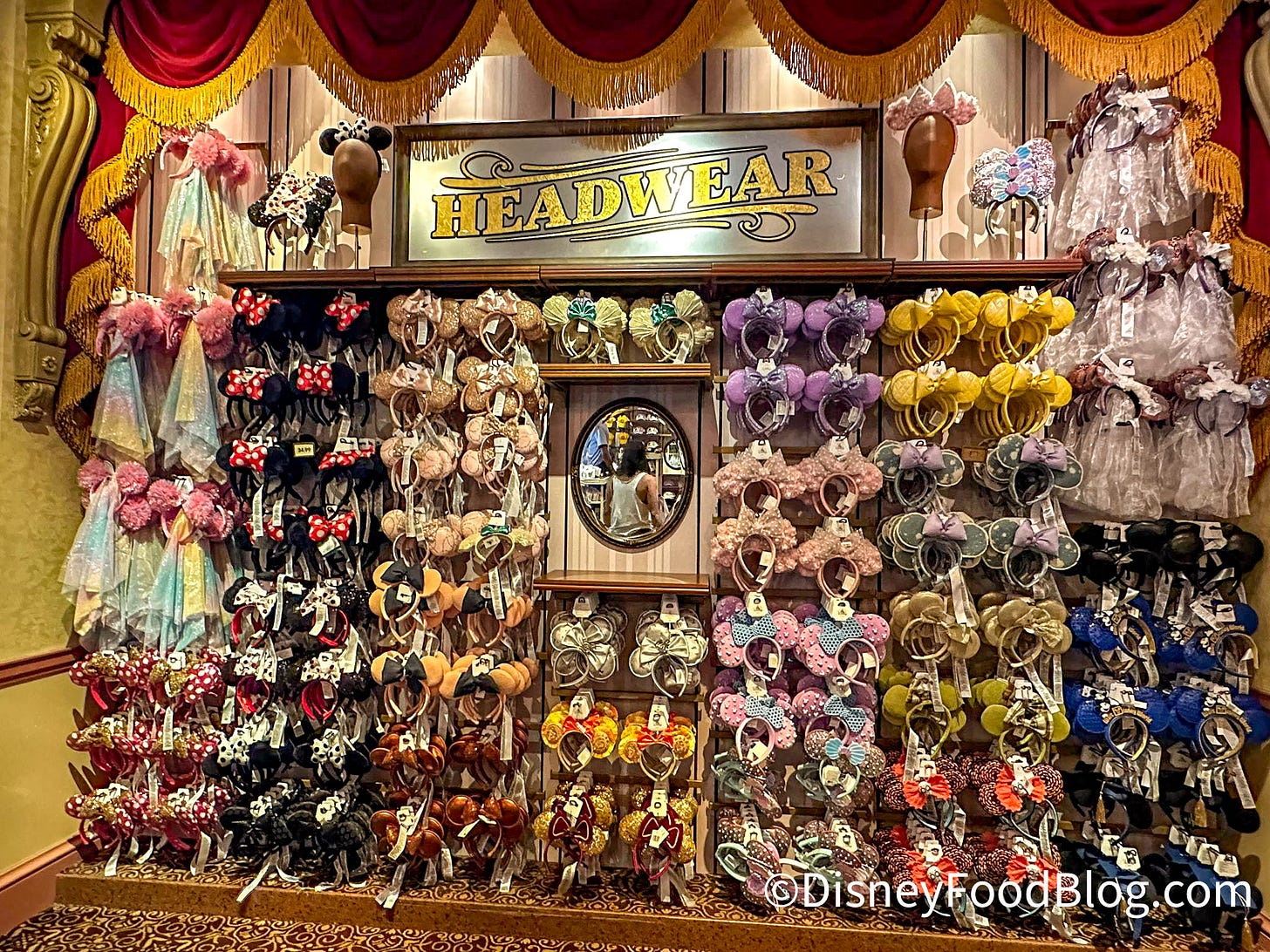 You're Buying Minnie Ears WRONG in Magic Kingdom | the disney food blog